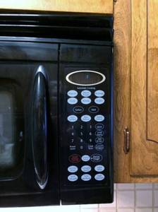 lot 353 image: MAYTAG MICROWAVE - VERY CLEAN - YOU REMOVE