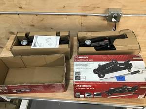 lot 37 image: Lot Of 2 Husky 2-Ton Hydraulic Trolley Jack