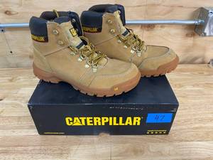 lot 47 image: CAT Footwear Mens Outline 6 Work Boots - Soft Toe - Honey Reset Size 10.5(W)