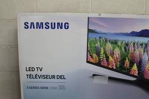 lot 4 image: Samsung J5000-Series 50 1080p Full HD LED TV  Display  Monitor