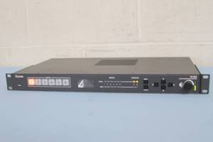 lot 24 image: Extron Six Input Pro Digital Video Scaler w HDMI Inputs & Outputs Model IN1606