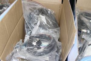 lot 79 image: 3 Boxes of Miscellaneous New Pro Audio Video & Computer Cables - 50 Pounds