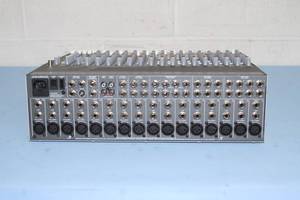 lot 83 image: Mackie 1604-VLZ3 16-Channel  4 Bus Premium Compact Pro Audio Mixer