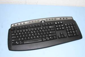 lot 92 image: Lot of Eight (8) Gyration Full Size Wireless Keyboards