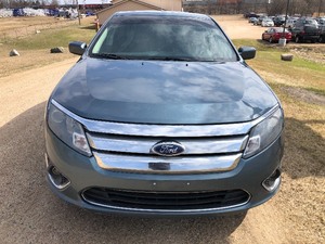2011 Ford Fusion AWD -No Reserve-