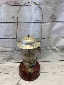 lot 35 image: Ready-Lite 3025 Lantern