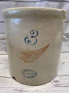 lot 38 image: Red Wing Stoneware 3 Gallon Crock
