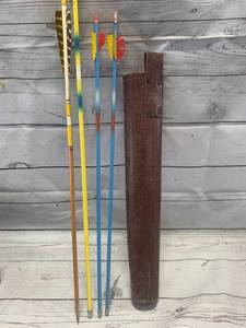 lot 54 image: Lot of 4 Old Arrows & Quiver
