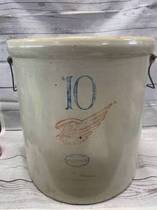 lot 58 image: Red Wing Stoneware 10 Gallon Crock