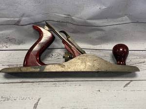 lot 87 image: Victor 14 Made in USA Wood Plane