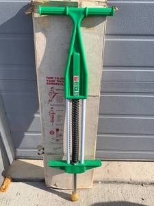 lot 116 image: Vintage Promotional Mt. Dew Adult Pogo Stick w Box 40 High
