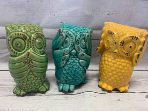 lot 118 image: Hear, See, Speak No Evil Owls 6 Tall