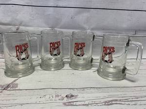 lot 121 image: Vintage Ricks Bar Fargo ND Set of 4 Glasses