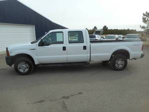 lot 4 image: 2006 Ford F250 SD XL 4x4