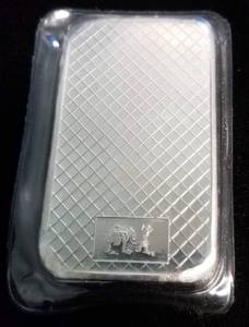 lot 18 image: 10 TROY Oz. .999 FINE SILVER BAR SILVERTOWNE EAGLE LANDING SEALED