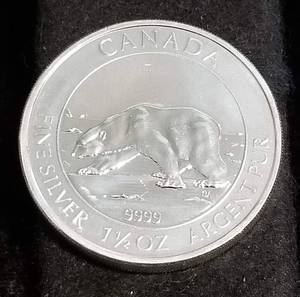 lot 48 image: 2013 CANADA 1.5 TROY OZ .9999 FINE SILVER POLAR BEAR