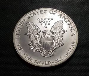 lot 07-A image: 1991 AMERICAN SILVER EAGLE 1 TROY OZ. .999 FINE SILVER DOLLAR