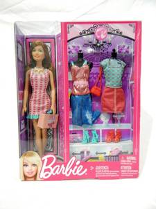 lot 91 image: Set of Mattel Barbie Dolls
