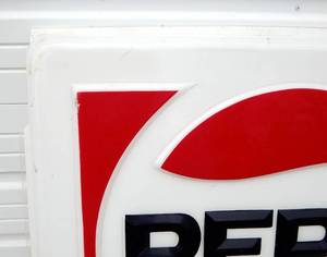 lot 13 image: Large Vintage Pepsi Store Front Sign