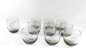 lot 34 image: Set of 10 Vintage Minnesota Vikings Smoke Finish Glasses