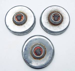 lot 169 image: Set of Three Vintage Mercury Hubcaps