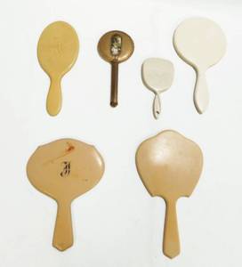 lot 35 image: Lot of Vintage and Antique Handheld Mirrors