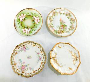 lot 78 image: Set of 4 Vintage Decorative Plates
