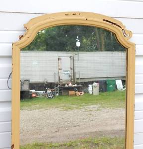 lot 43 image: Large Vertical Vintage Mirror