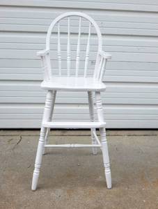 lot 237 image: Vintage Wood High Chair