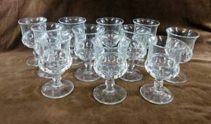 lot 198 image: Lot of 11 Vintage Thumbprint Glasses