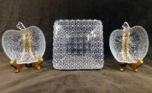 lot 233 image: Lot of 2 Vintage Glass Apple Themed Bowls and Square Glass Plate