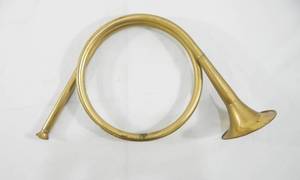 lot 61 image: Brass Fox Hunting Horn