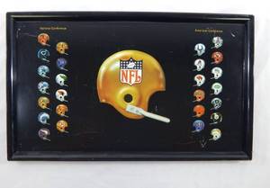 lot 19 image: Vintage 1971 NFL Team Helmets Tray