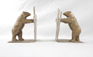 lot 22 image: Vintage Fritz Brass Bear Book Ends