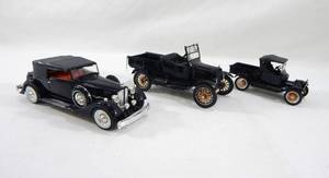 lot 56 image: Lot of Die Cast and Plastic Antique Cars