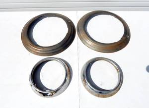 lot 179 image: Lot of Vintage Hubcap Rims