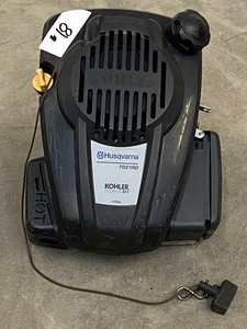 lot 18 image: Kohler Lawn Mower Engine