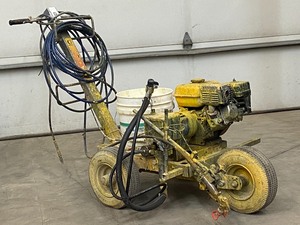 lot 10 image: Graco Line Sprayer
