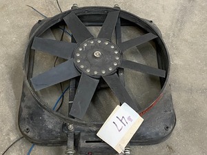lot 47 image: 15 Exhaust Fan