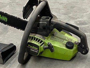 lot 59 image: Poulan 2300CVA Chainsaw