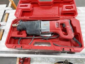 Milwaukee Orbital Super Sawzall With Blade