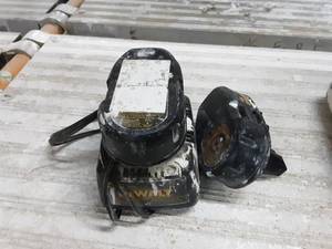 2-Dewalt 18 Volt Batteries With Charger