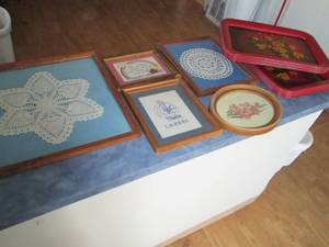 TV Trays, & 5 Framed Prints...