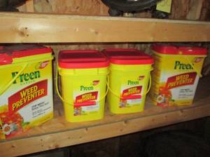 4 Pails Half Full or More Preen Wee...