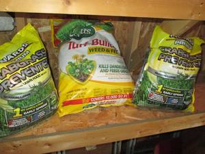 Scotts Turf Builder & 2 Crab Grass...