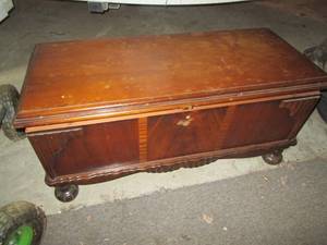 Roos Cedar Chest No Key, Locking M...