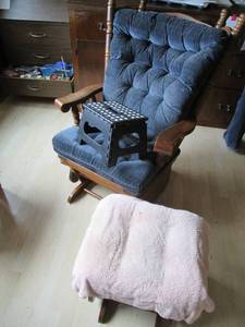 Wood Rocking Chair & Footrest & Fol...