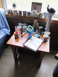 Wood End Table With Contents (Mugs,...
