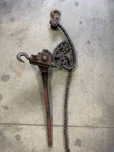 lot 10 image: Coffing 1 12 Ton Hoist