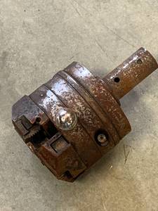 lot 32 image: Vintage Pipe Threader